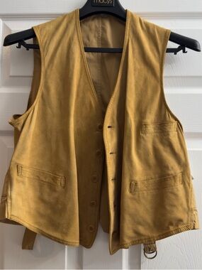 Giorgio Armani Suede Vest Size 50 Made in Italy – Vintage Classic
